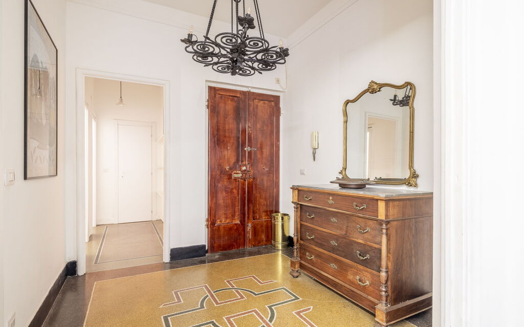 La Casa di Bruno, Terrace, in the Heart of Genova: Autumn, Room Detail, Spring, Summer