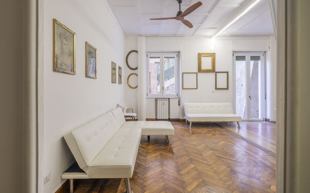 La Casa di Bruno, Terrace, in the Heart of Genova: Autumn, Living Room, Spring, Summer