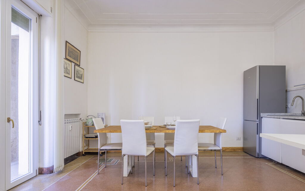 La Casa di Bruno, Terrace, in the Heart of Genova: Autumn, Spring, Summer