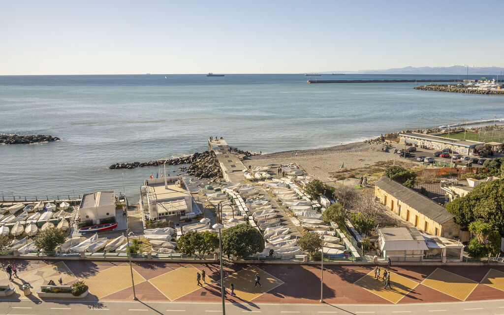 La Casa di Bruno, Terrace, in the Heart of Genova: Activities, Autumn, Outdoor, Spring, Summer