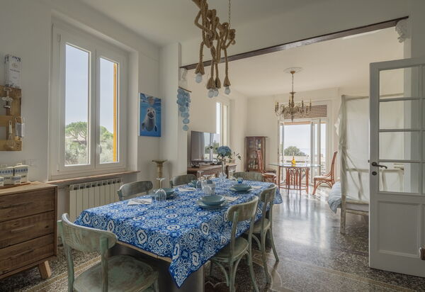 Focaincontromano Seaview, Genova: Autunno, Estate, Primavera, Sala da pranzo, Soggiorno