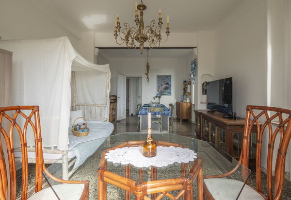 Focaincontromano Seaview, Genova: Autunno, Estate, Primavera, Sala da pranzo, Soggiorno