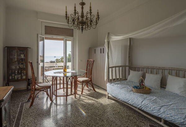 Focaincontromano Seaview, Genova: Autunno, Estate, Primavera, Sala da pranzo, Soggiorno