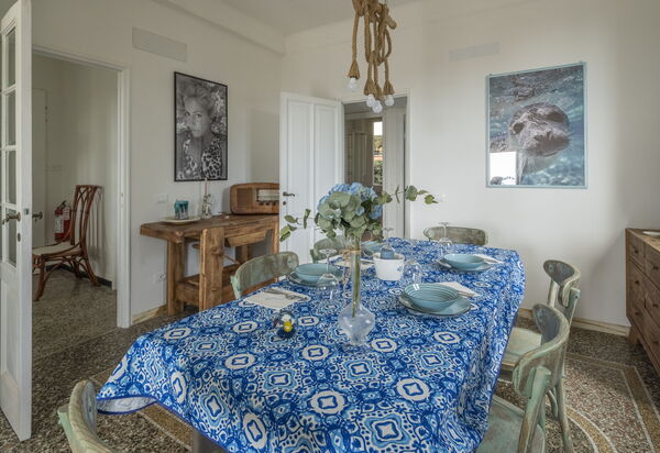 Focaincontromano Seaview, Genova: Autunno, Estate, Primavera, Sala da pranzo, Soggiorno