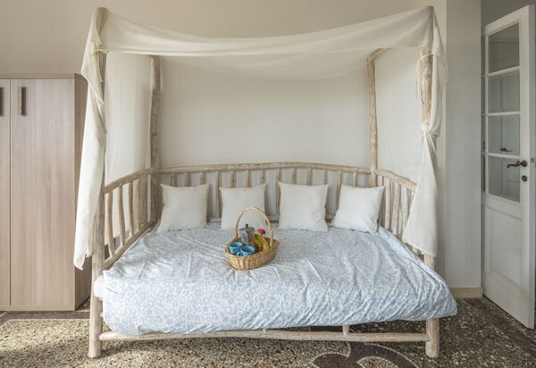 Focaincontromano Seaview, Genova: Autunno, Estate, Primavera