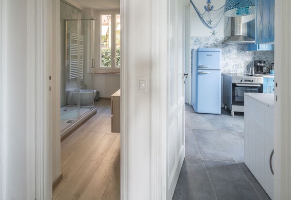 Focaincontromano Seaview, Genova: Autunno, Estate, Primavera