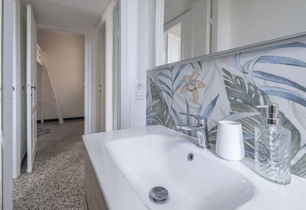 Focaincontromano Seaview, Genova: Autunno, Bagno, Estate, Primavera