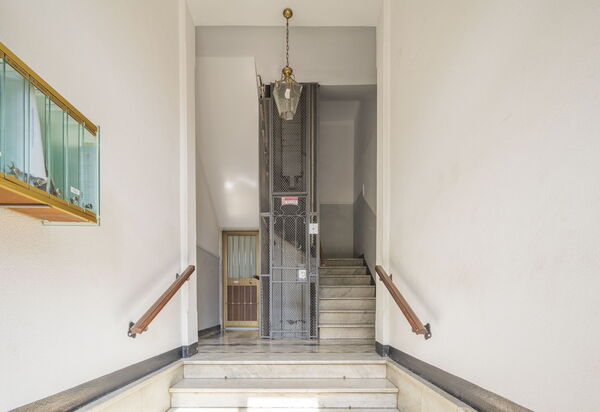 Focaincontromano Seaview, Genova: Autunno, Entrata Principale, Estate, Primavera