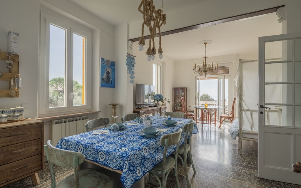 Focaincontromano Seaview, Genova: Autumn, Dining Room, Living Room, Spring, Summer
