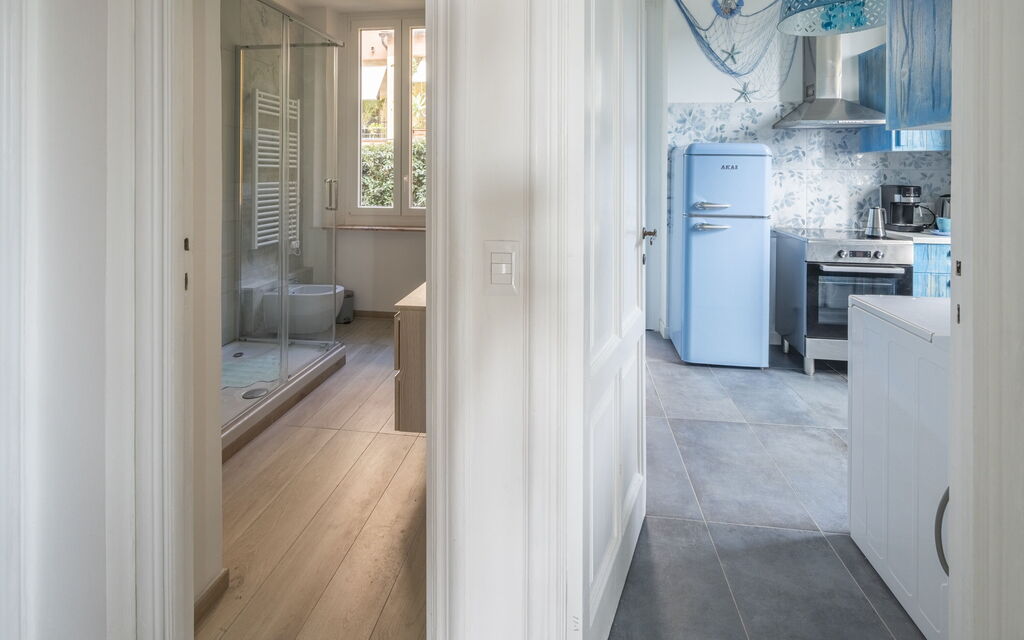 Focaincontromano Seaview, Genova: Autumn, Spring, Summer