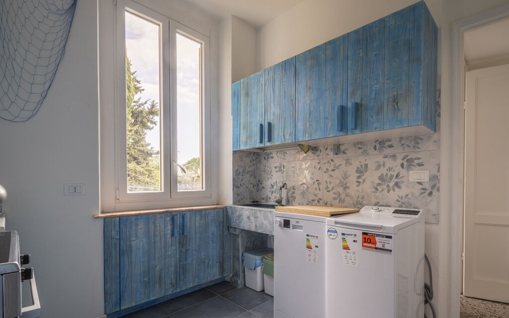 Focaincontromano Seaview, Genova: Autumn, Kitchen, Spring, Summer