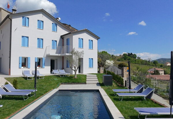 Villa Dolce Bacio, Pool and Spa, Valdobbiadene: Autunno, Estate, Piscina, Primavera