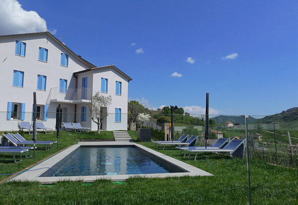 Villa Dolce Bacio, Pool and Spa, Valdobbiadene: Autunno, Estate, Piscina, Primavera