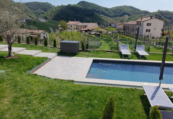 Villa Dolce Bacio, Pool and Spa, Valdobbiadene: Autunno, Estate, Piscina, Primavera