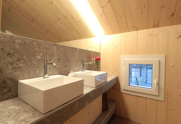 Villa Dolce Bacio, Pool and Spa, Valdobbiadene: Autunno, Bagno, Estate, Primavera