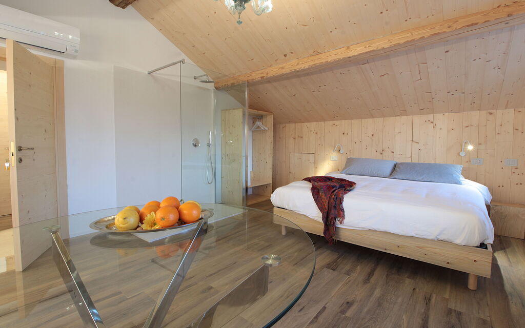 Villa Dolce Bacio, Pool and Spa, Valdobbiadene: Autunno, Camera da letto, Estate, Inverno, Primavera