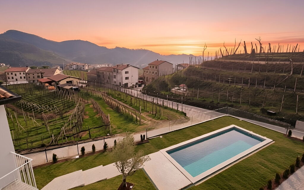 Villa Dolce Bacio, Pool and Spa, Valdobbiadene: Autunno, Estate, Primavera, Vista Panoramica