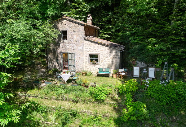 Il Gallinaio, Vivo D'Orcia: Autumn, Main Entrance, Spring, Summer