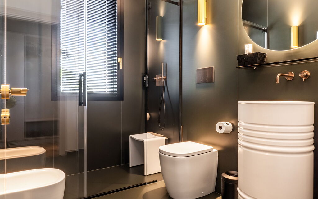 Villa Bocchi: Autumn, Bathroom, Spring, Summer