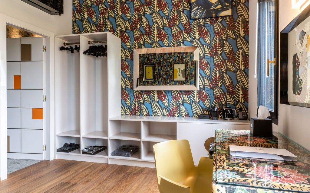 Villa Bocchi: Autumn, Bedroom, Room Detail, Spring, Summer