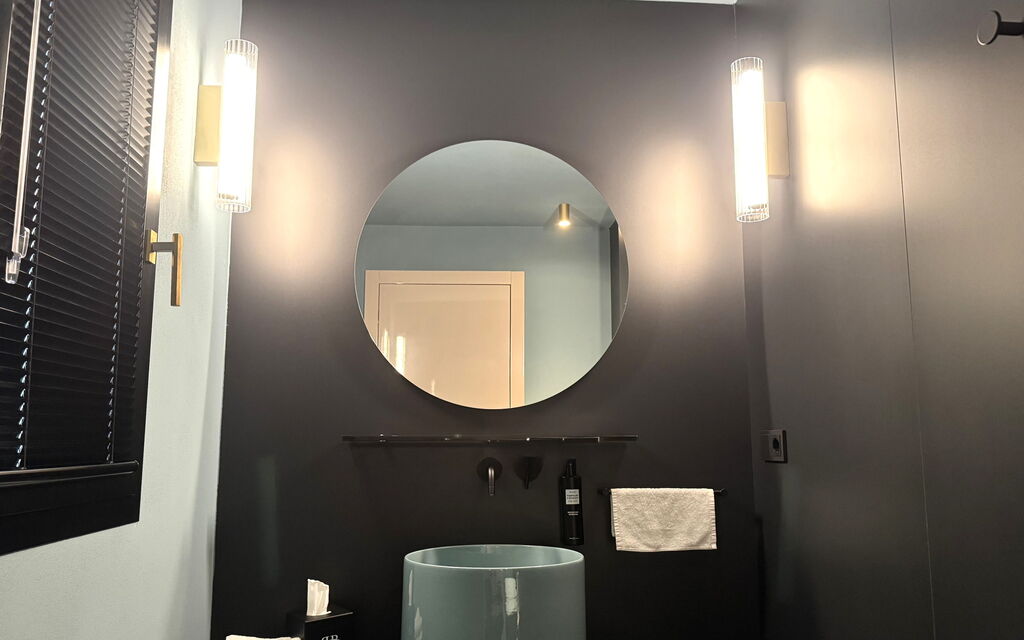 Villa Bocchi: Autumn, Bathroom, Spring