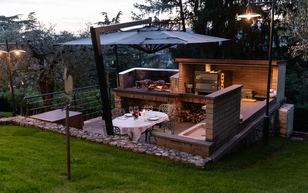 Villa Bocchi: Autumn, Garden, Kitchen, Spring, Summer