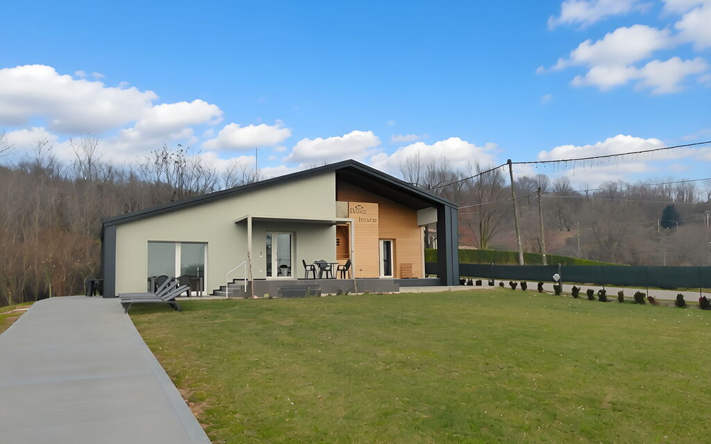 Villa Dolce Bosco with Pool, Valdobbiadene: Autunno, Entrata Principale, Estate, Primavera