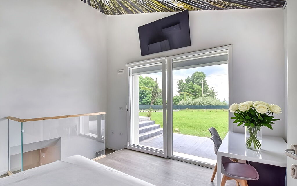 Villa Dolce Bosco with Pool, Valdobbiadene: Autunno, Camera da letto, Estate, Primavera