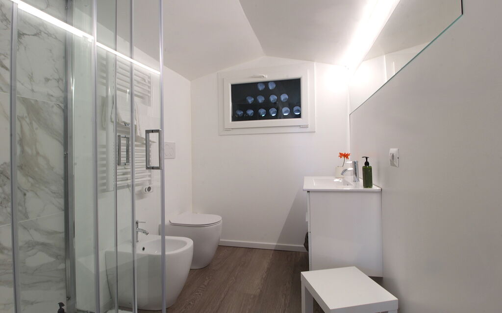 Villa Dolce Bosco with Pool, Valdobbiadene: Autunno, Bagno, Estate, Primavera