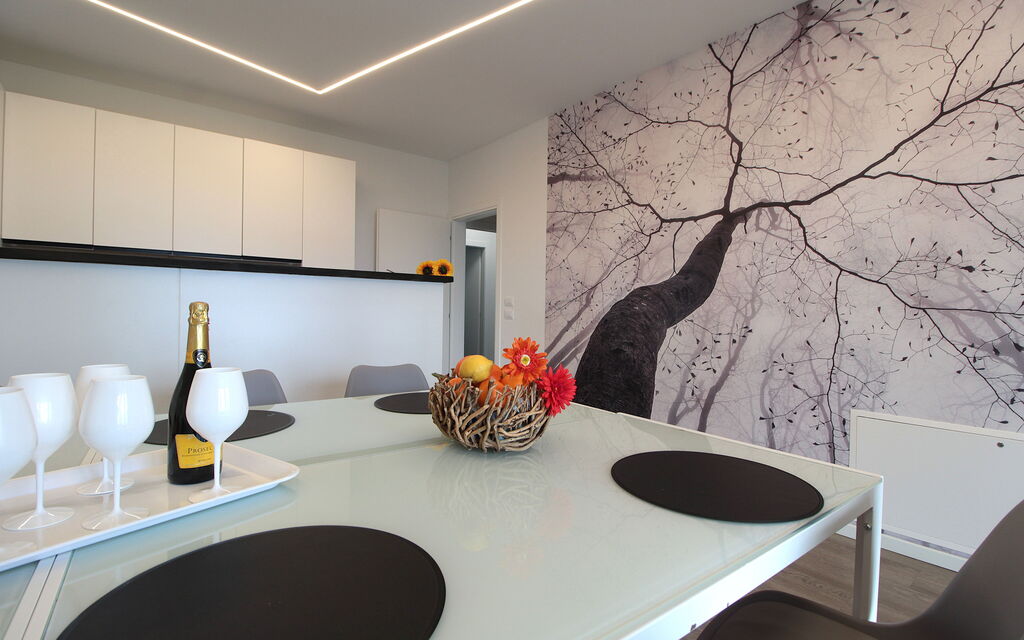 Villa Dolce Bosco with Pool, Valdobbiadene: Autunno, Estate, Primavera, Sala da pranzo