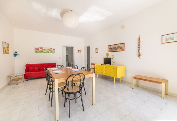 Villetta Bluette, Marina di Mancaversa: Autunno, Estate, Inverno, Primavera, Sala da pranzo, Soggiorno