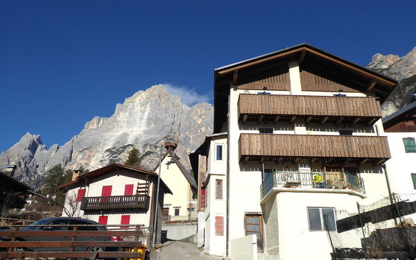Casa Tomà Mountain View Cortina: Autumn, Building Exterior, Spring, Summer, Winter