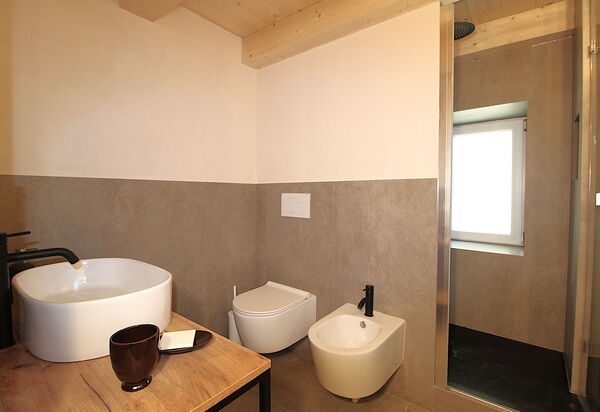 Casa Tomà Mountain View Cortina: Autumn, Bathroom, Spring, Summer, Winter
