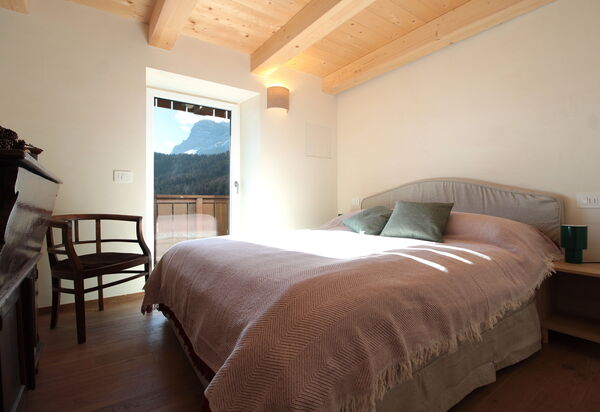 Casa Tomà Mountain View Cortina: Autumn, Bedroom, Spring, Summer, Winter