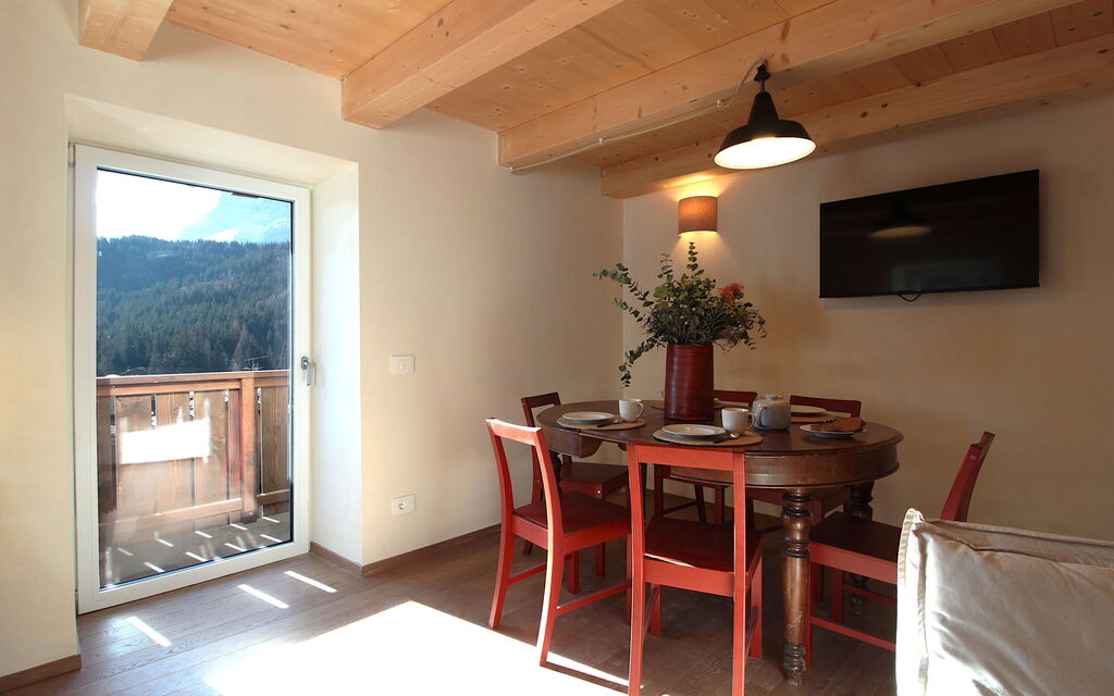 Casa Tomà Mountain View Cortina: Autunno, Estate, Inverno, Primavera, Sala da pranzo, Soggiorno