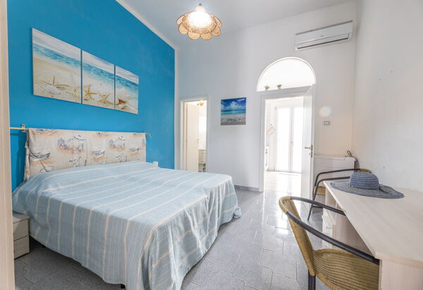 Casa Marinella, Marina di Mancaversa: Autunno, Camera da letto, Estate, Inverno, Primavera