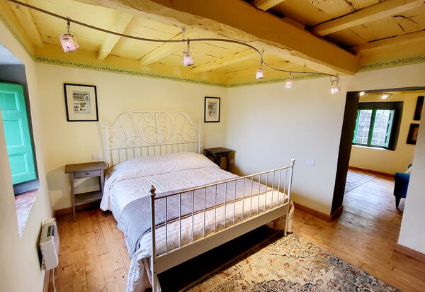 La Casa degli Artisti, Jacuzzi, Marliana: Autunno, Camera da letto, Estate, Primavera