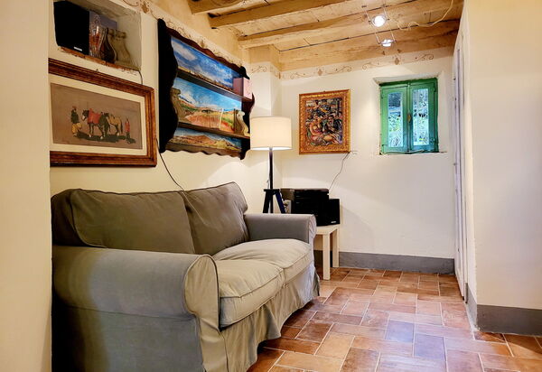 La Casa degli Artisti, Jacuzzi, Marliana: Autunno, Estate, Primavera, Soggiorno