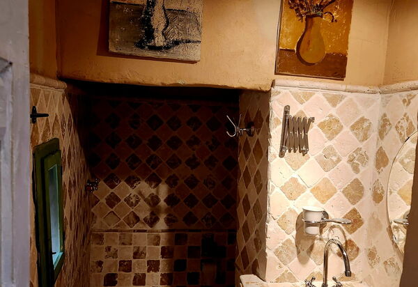 La Casa degli Artisti, Jacuzzi, Marliana: Autunno, Estate, Primavera