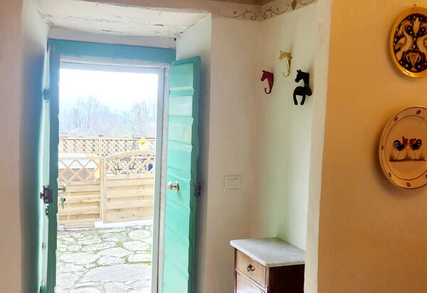 La Casa degli Artisti, Jacuzzi, Marliana: Autunno, Entrata Principale, Estate, Primavera