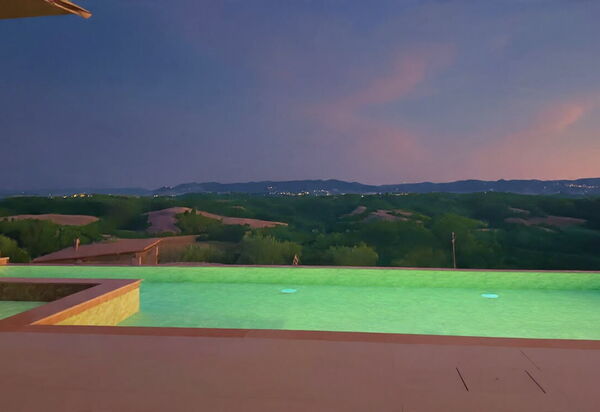 Villa Elisa: all'aperto, Esterni, Piscina