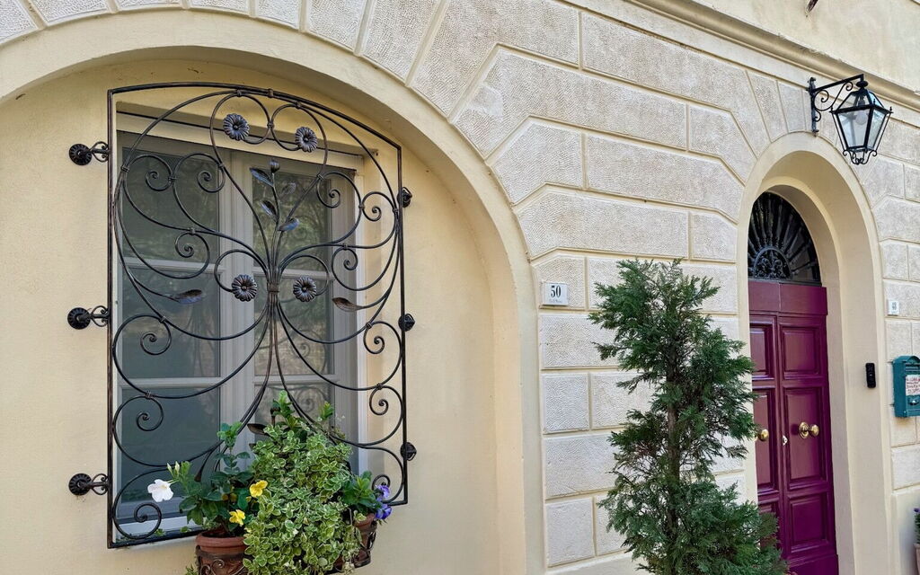 Villa Elisa: Entrata Principale, Esterni