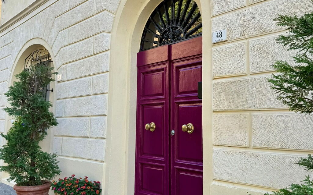 Villa Elisa: Entrata Principale, Esterni