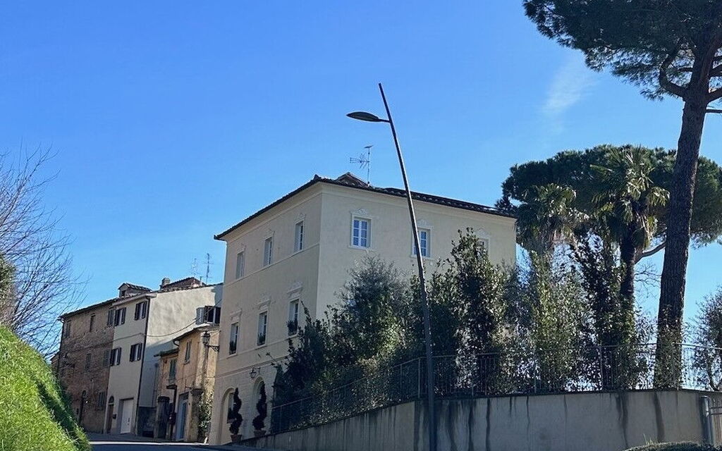 Villa Elisa: Entrata Principale, Esterni