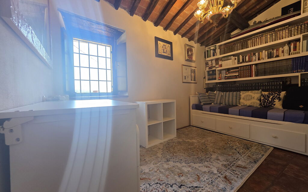 La Casa Rossa, Shared Pool, Marliana: Autumn, Bedroom, Spring, Summer