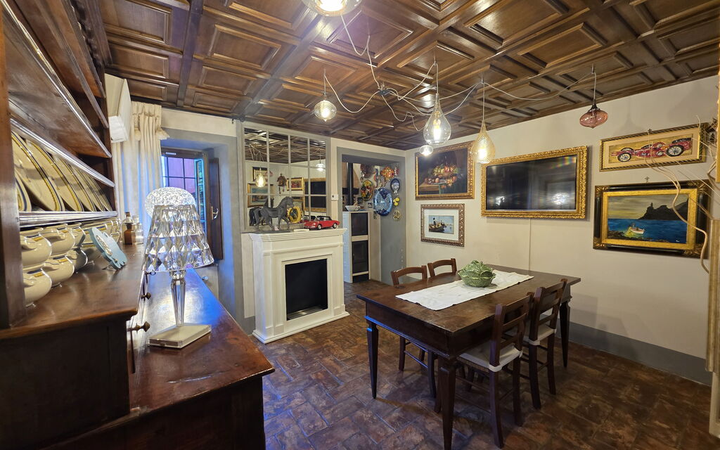 La Casa Rossa, Shared Pool, Marliana: Autumn, Dining Room, Spring, Summer