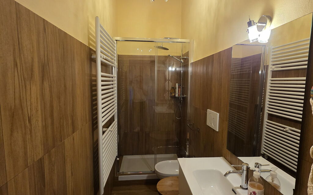 La Casa Rossa, Shared Pool, Marliana: Autumn, Bathroom, Spring, Summer