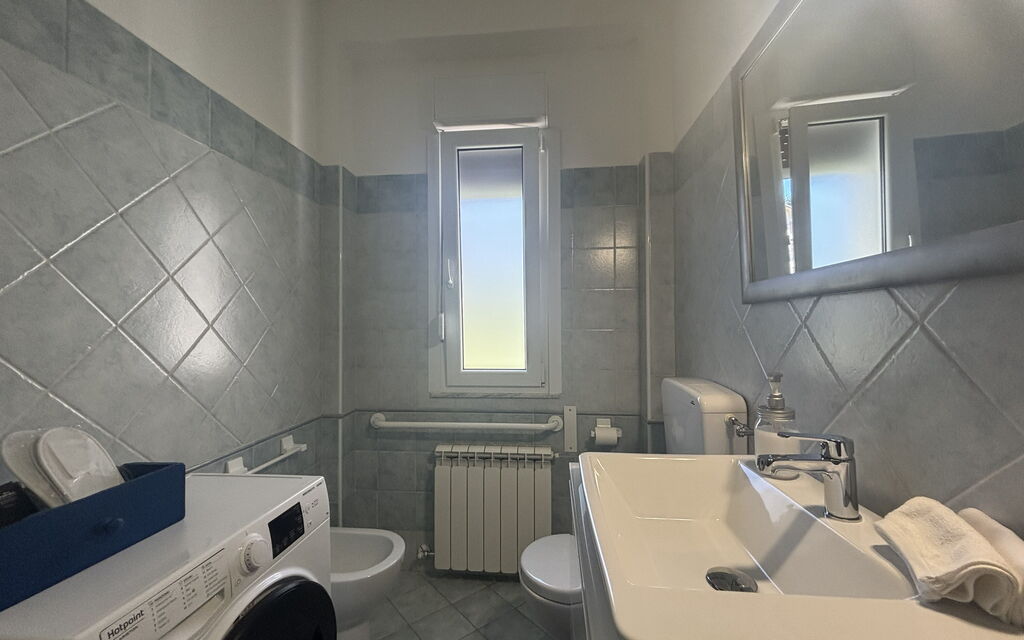 La Montagna al Mare, Relax sul Beigua: Autumn, Bathroom, Spring, Summer