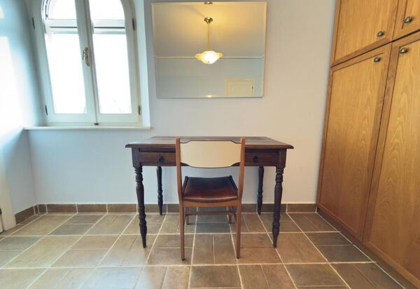 Villa Montepulciano Vineyard: Autumn, Room Detail, Spring, Summer