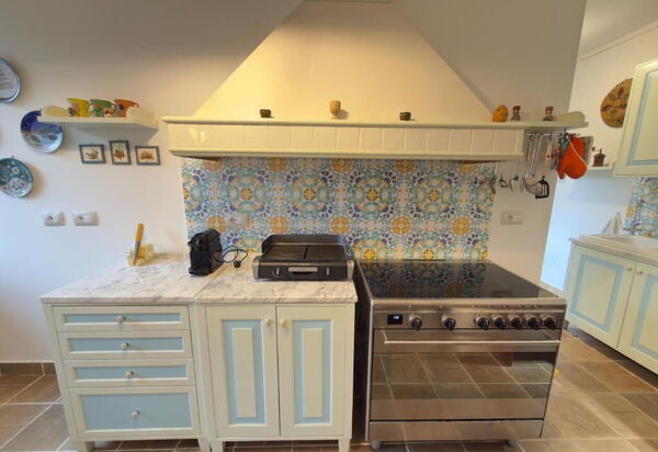 Villa Montepulciano Vineyard: Autumn, Kitchen, Spring, Summer